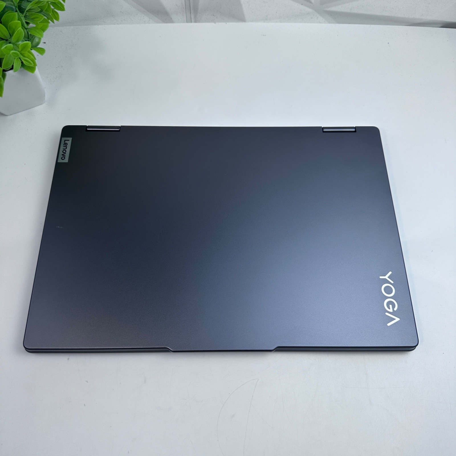 Lenovo Yoga 7i 2-in-1 16″ 2K Touchscreen Laptop, Ultra 7 155U, 16GB, 1TB SSD