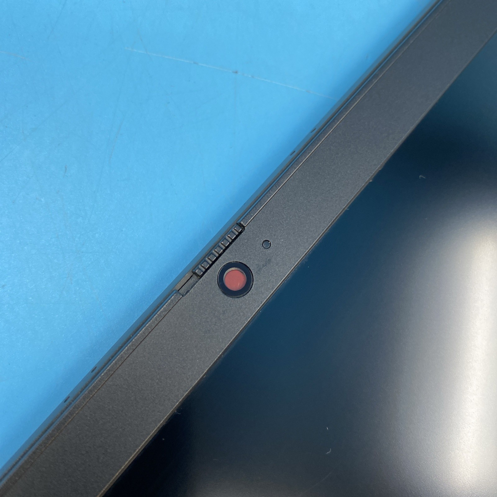 Dell Latitude 7420 | i5-1145G7 | 8GB RAM | 256GB SSD | WIN 11 PRO | 76% BATT