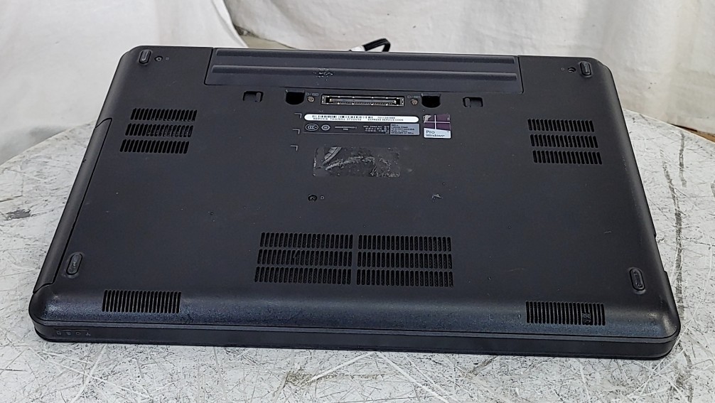 DELL LATITUDE E5440 Laptop Core I5-4310U 8GB 320GB SEE NOTES