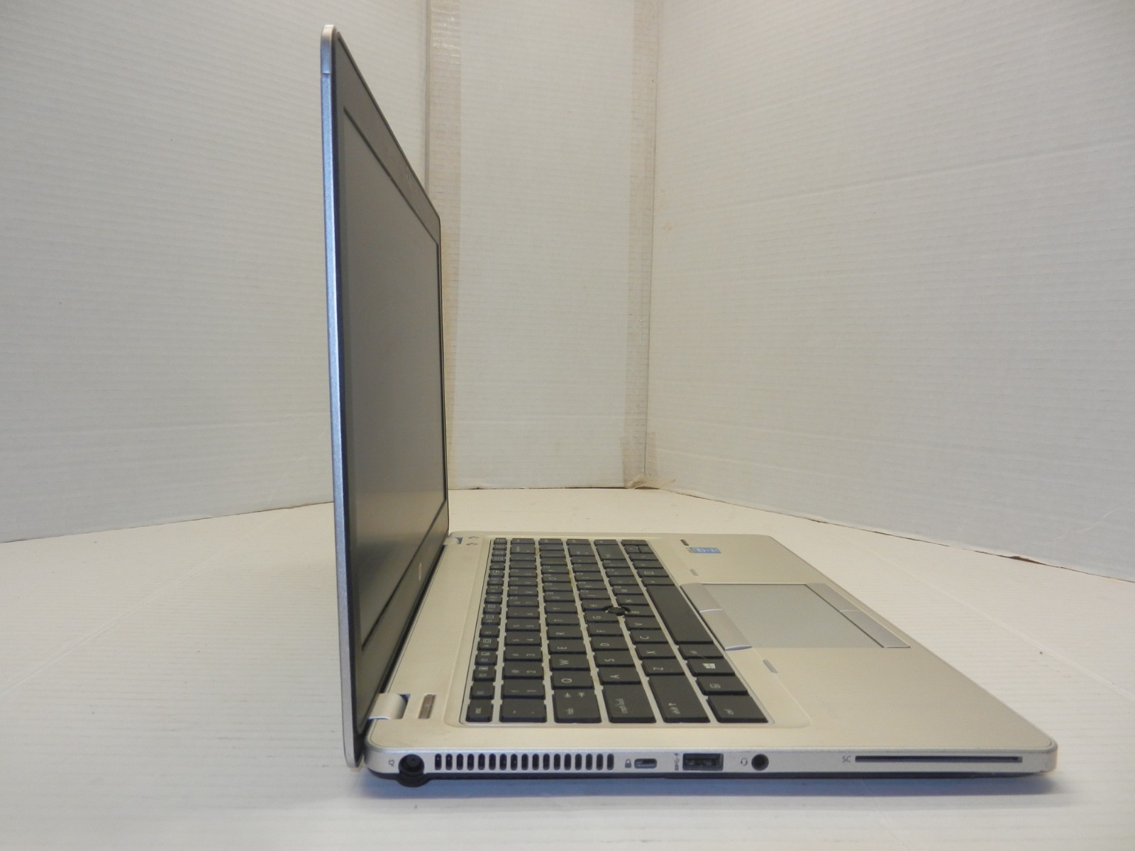 HP ELITEBOOK FOLIO 9480M 14″ i5-4310U@2.0GHz 6GB RAM 250GB HDD WINDOWS 10 (F)