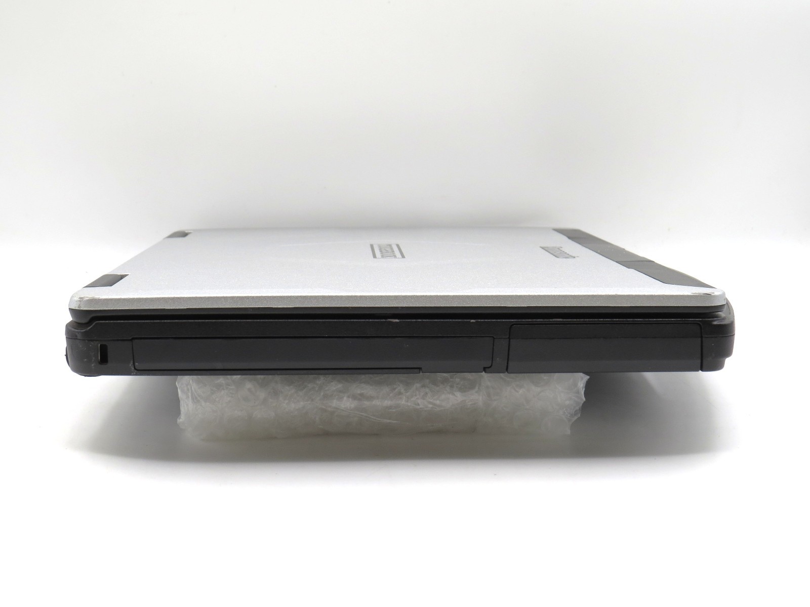 Toughbook CF-54 MK2 | i5-6300U @ 2.4GHz | 8GB DDR3 | 14″ | No HDD/OS/AC *READ*