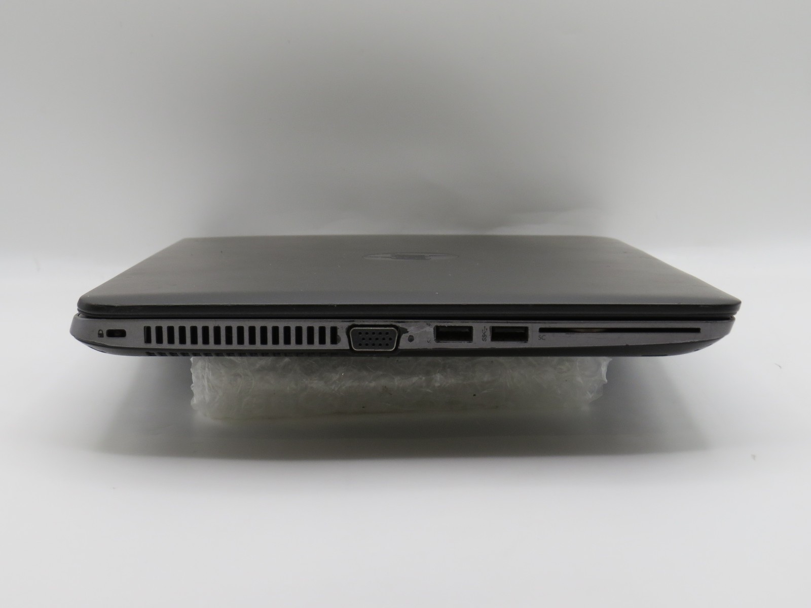 HP EliteBook 840 G2 | i5-5300U @ 2.3GHz | 8GB DDR3 | 256GB SSD | No OS