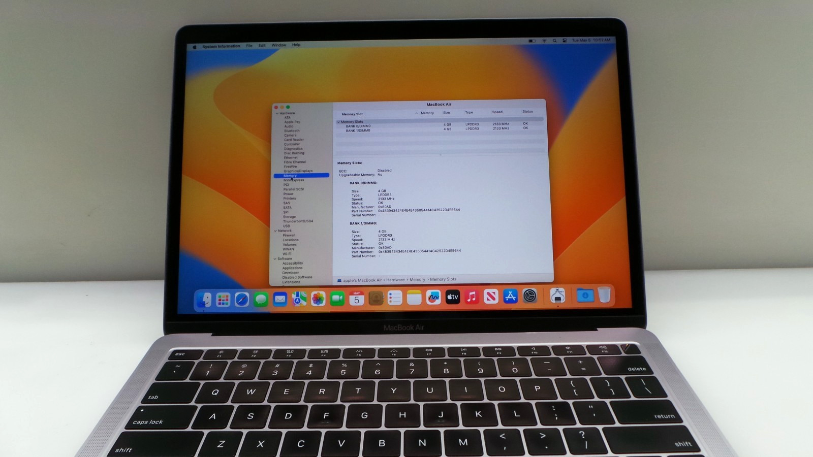 Apple A1932 MacBook Air 13″ 2018 i5-8210Y 1.6GHz 8GB RAM 128GB Cycle: 484 *READ*