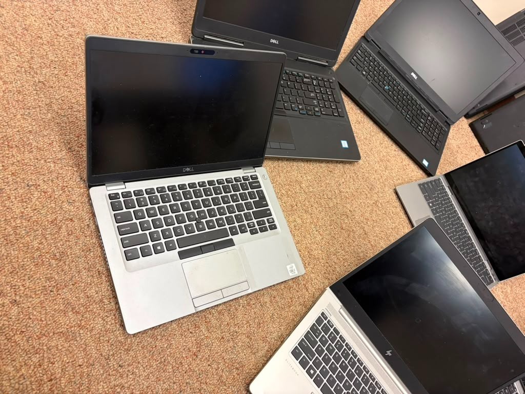 Mixed Lot Of 23 6th Gen & up Laptops Dell/HP/Lenovo