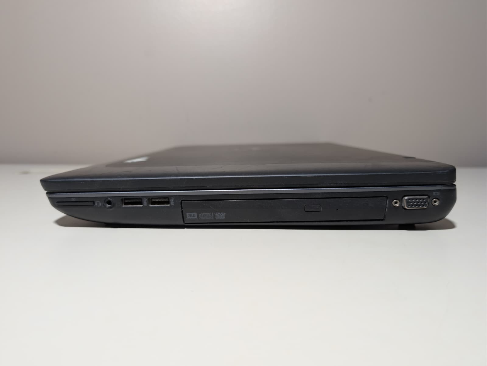 HP Zbook 17 G2 | i7-4th Gen NO RAM NO SSD | NVIDIA Quadro K4100 (4GB) | AS-IS