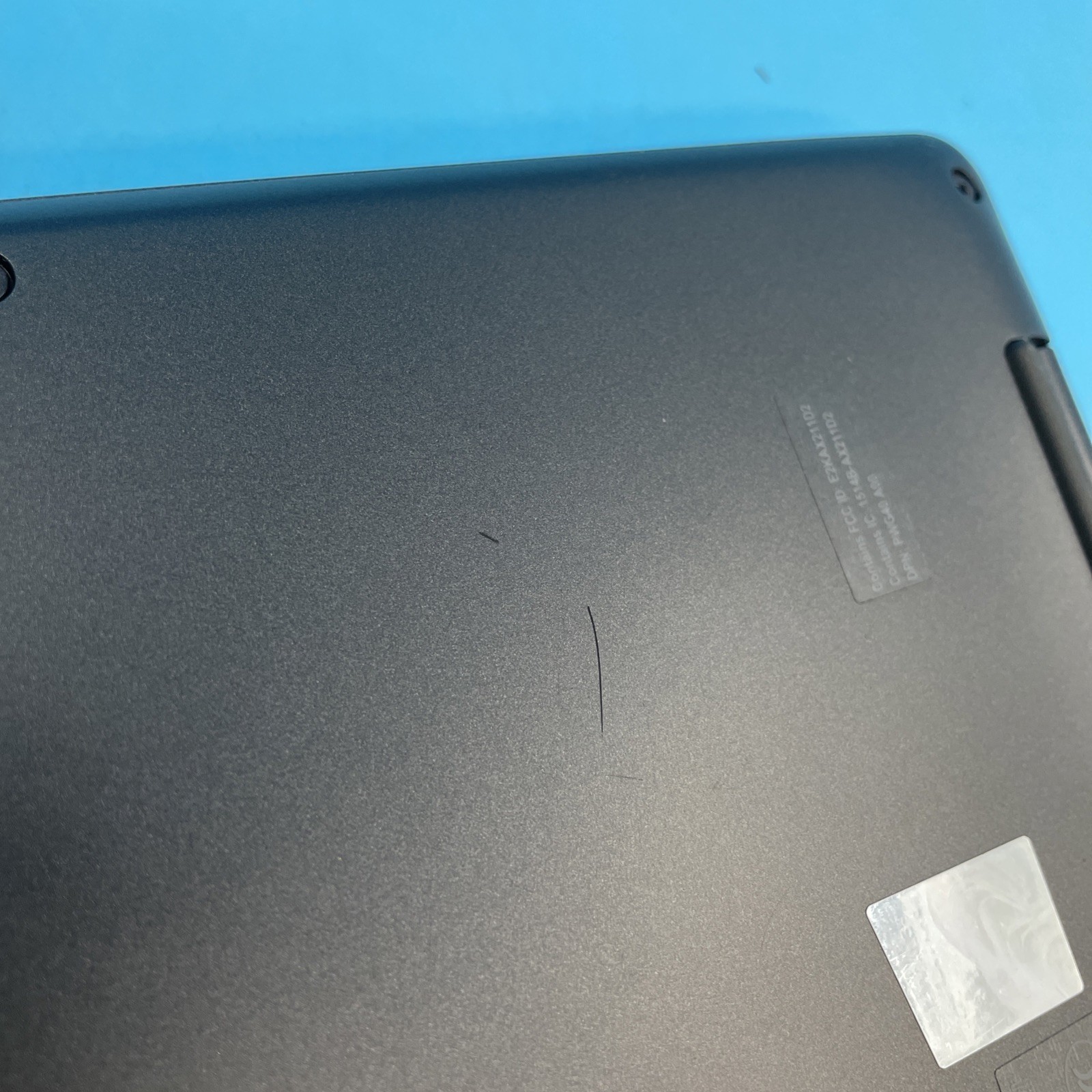 Dell Latitude 7430 | i5-1240P | 16GB RAM | 256GB SSD | NO OS | 98% BATTERY