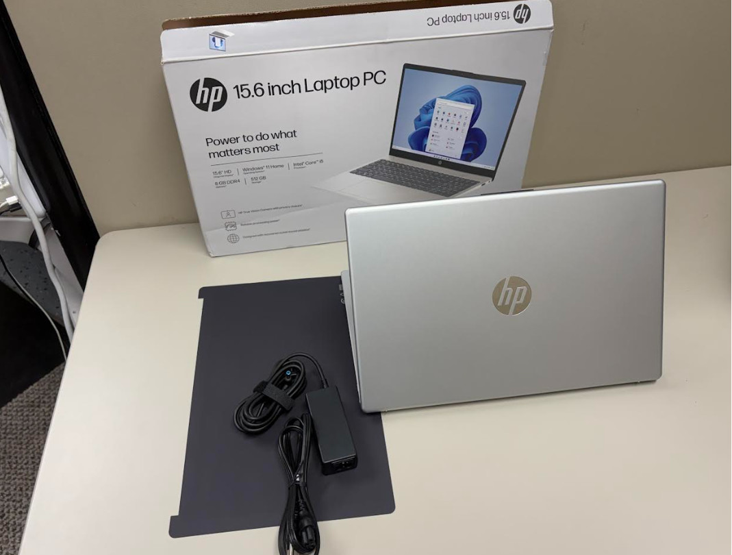 HP 15-fd0250wm HP Laptop 15.6″ HD i5-1334U 1.3GHz Intel UHD Graphics (Open Box)