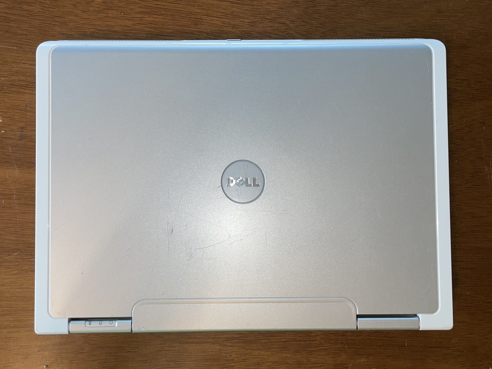Dell Inspiron 640m Retro Windows XP Laptop w/batt, chrg. (18B1)