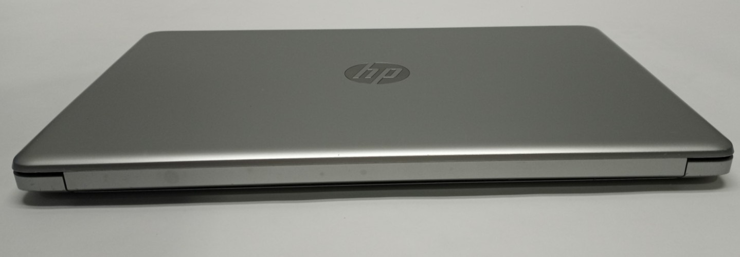 HP 15-da0xxx Notebook PC 15.6″ i3-8130u@2.20GHz 4GB RAM No HDD No OS MC430*!