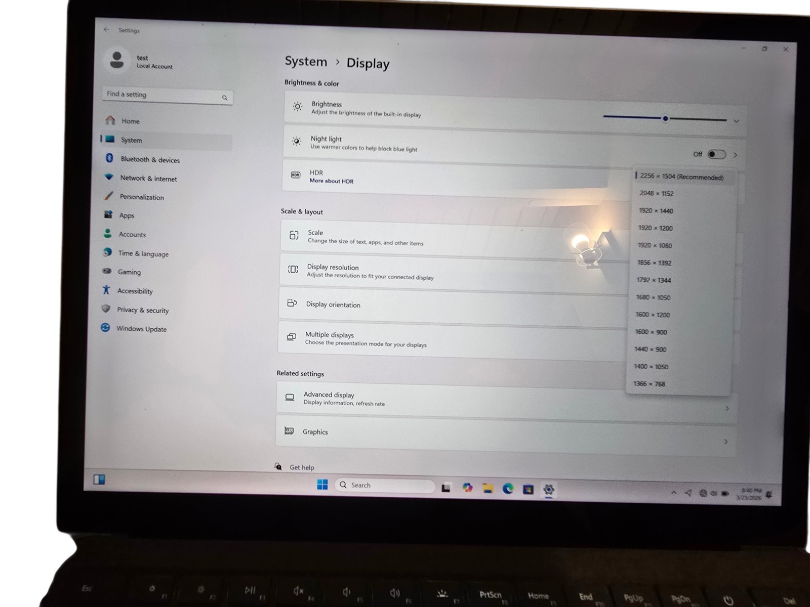 Microsoft Surface Laptop 2 13.5″ SLV i5 8250U 8GB RAM 128GB SSD Touch Chrg Win11