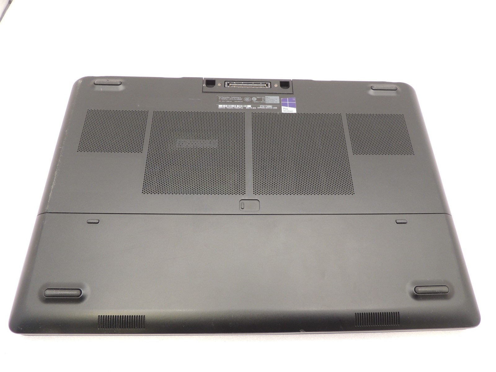 Dell Precision 7510 Core i7 6820HQ 16GB 256GB Nvidia M4000M Laptop -Dent on Lid