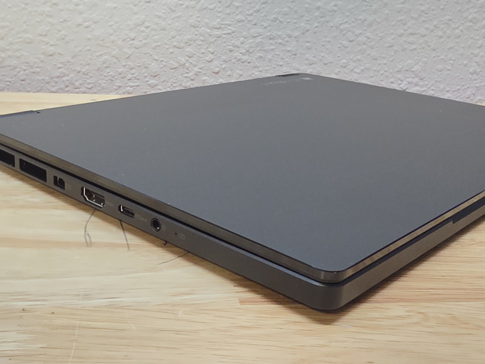 ASUS ProArt PX13 13.3″ 3K OLED Touch Laptop RTX 4050 Ryzen AI 9 32GB RAM 1TB M.2