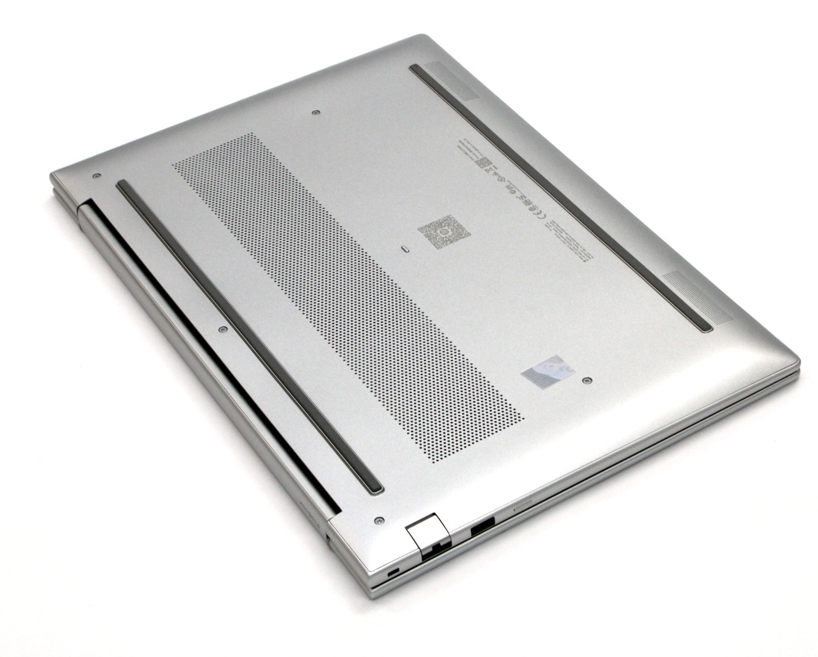 HP ProBook 4 G1a 16″ WUXGA 8-Core Ryzen 7 250 16GB 512GB Cam FPReader W11P