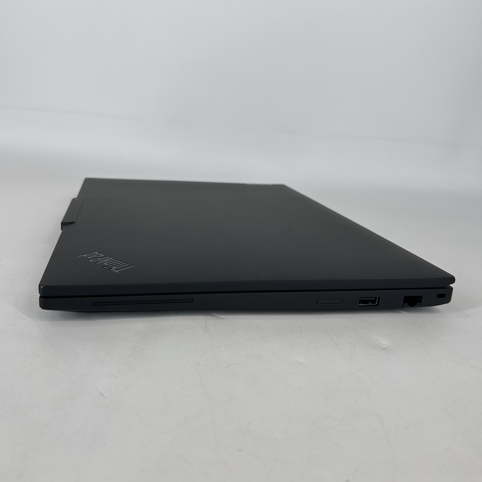Lenovo ThinkPad T16 Gen 4 FHD+ 2.0 GHz Ryzen AI 7 PRO 350 32GB 1TB SSD Very Good