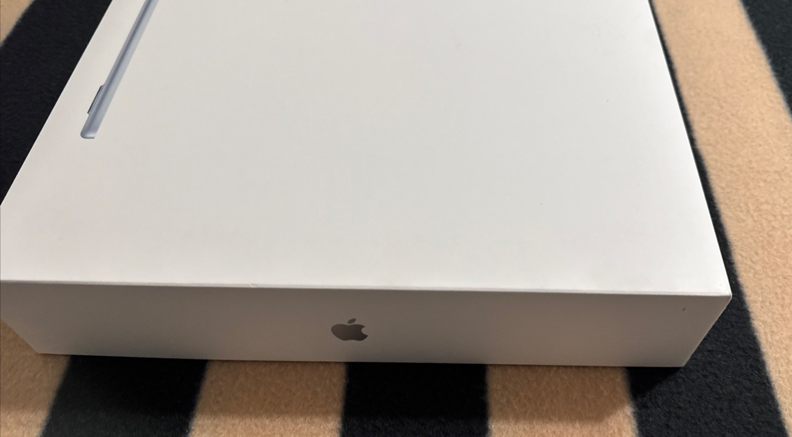 Apple MacBook Air 15″ M4 10-Core 16GB RAM 256GB SSD 2025 SKY BLUE NEW MW1H3LL/A