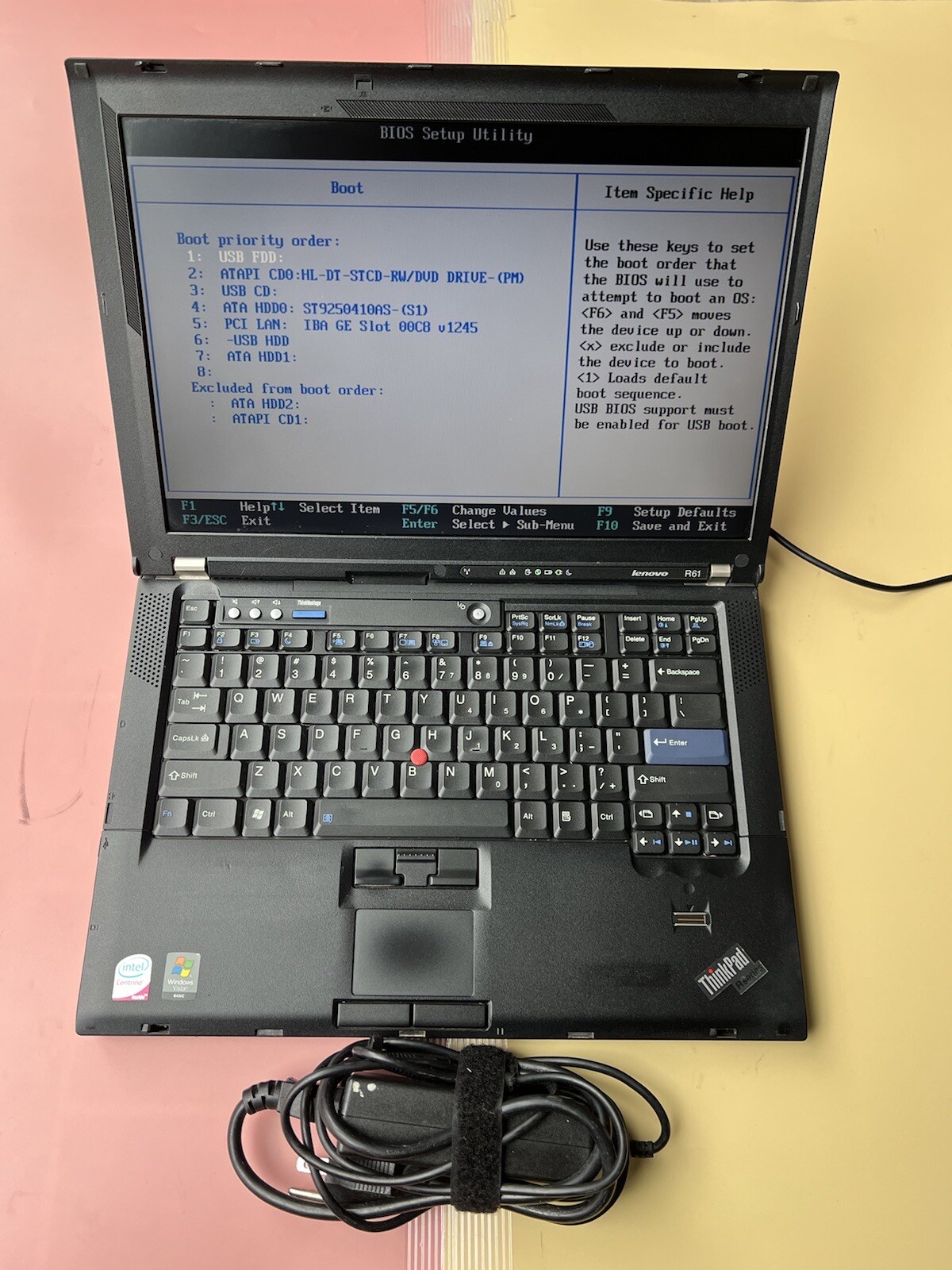 LENOVO THINKPAD R61 Intel Core 2 Duo 3GB RAM 160GB HDD WIFI LINUX MINT