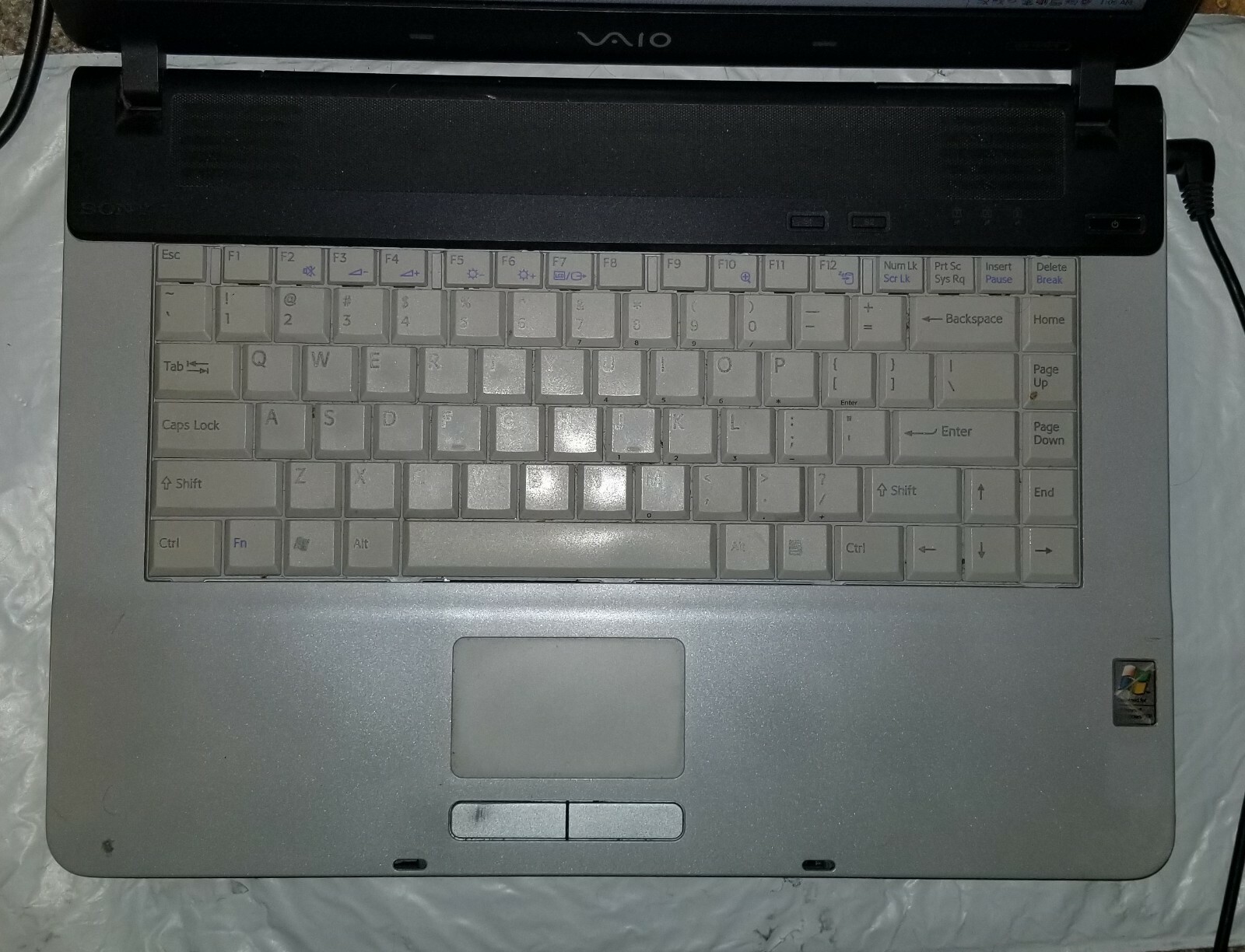 Sony Vaio Laptop PCG-7D2L Intel Pentium M 80GB HDD 1GB RAM