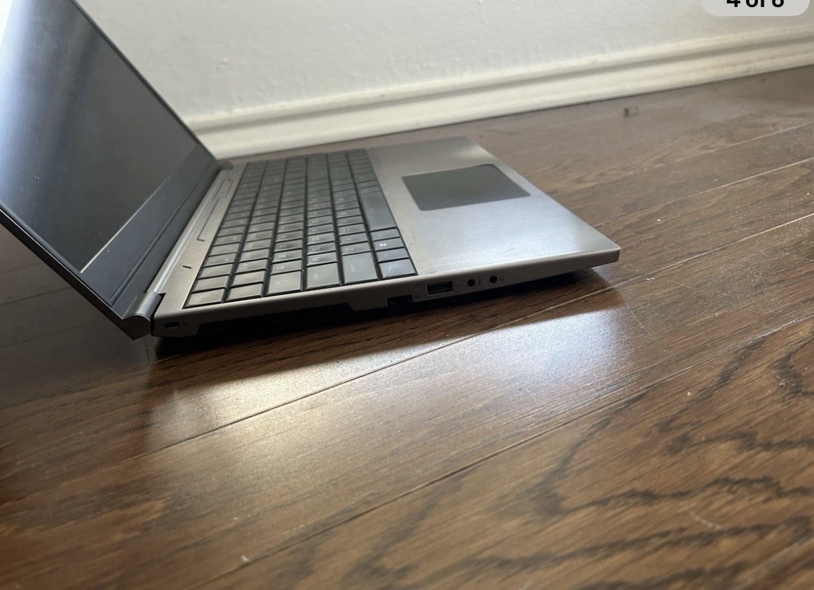 Mech 15 G2 i7-8750H GTX 1060 16GB 512GB SSD New Battery Gaming Laptop