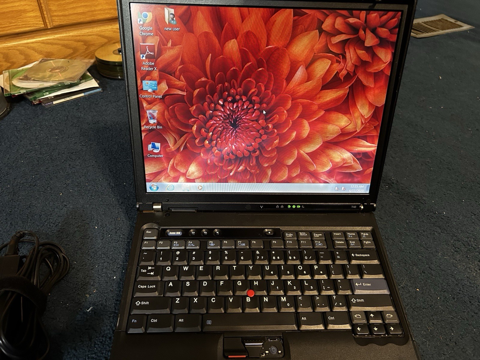 IBM THINKPAD T40 INTEL PENTIUM PROCESSOR LAPTOP WITH DOCK AND AC ADAPTER