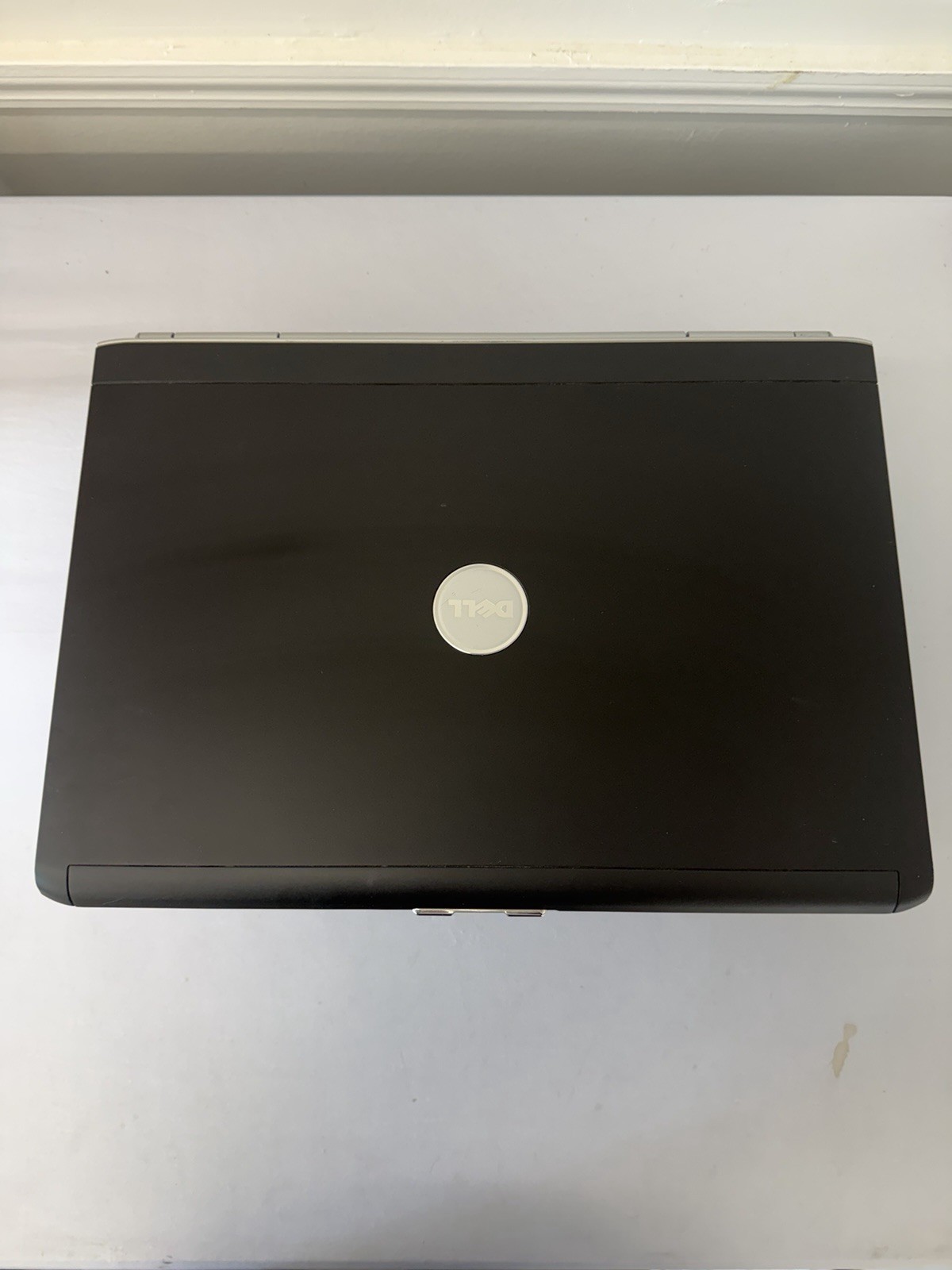Dell Inspiron 1720 Laptop – Good Screen – Intel Duo 06FD – Read Des