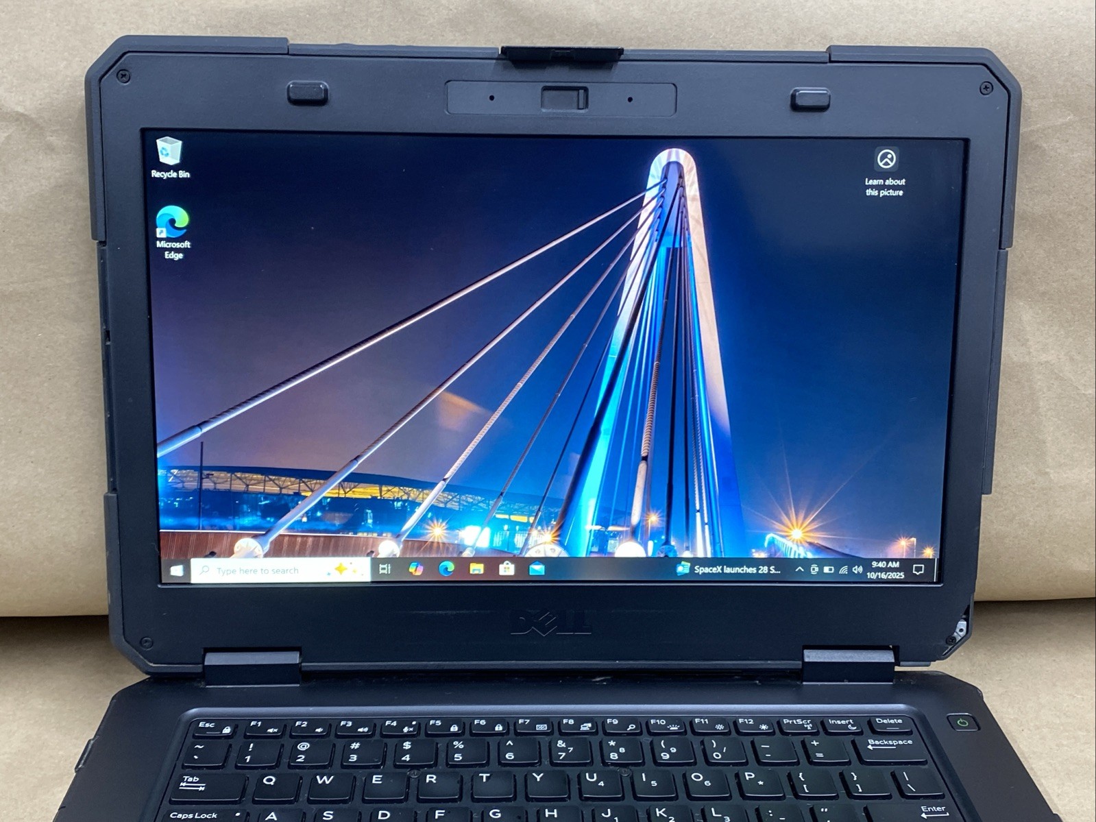 Dell Latitude 5414 – 14″ 1920×1080 – i5-6300U – 8GB – 256GB SSD – Win 10 Pro