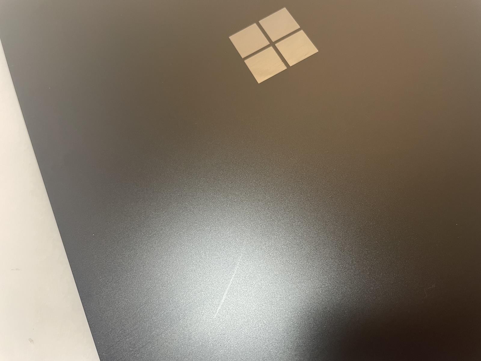 MICROSOFT Surface Laptop 5 13.5″ Core i7 1265U 16GB 256GB NVMe Windows 11 -Good