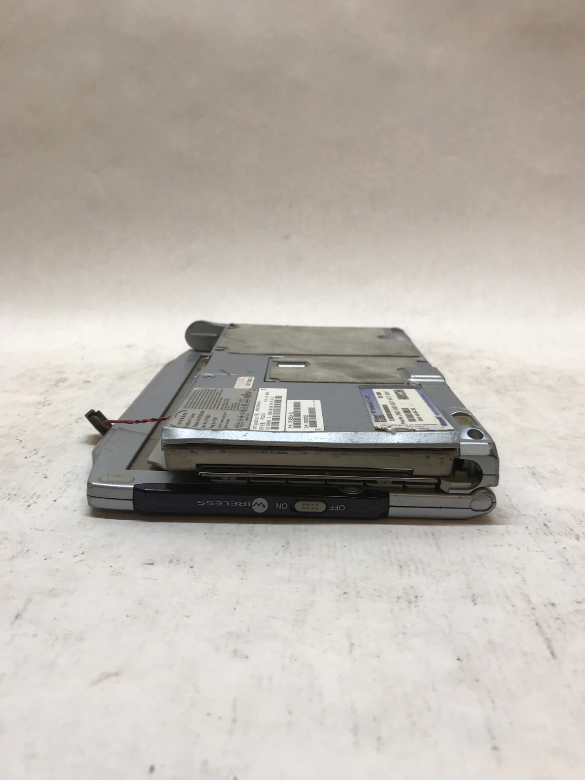 Fujitsu LifeBook P Series CP145814 Transmeta TM5800 800MHz 240MB RAM Parts! – DW