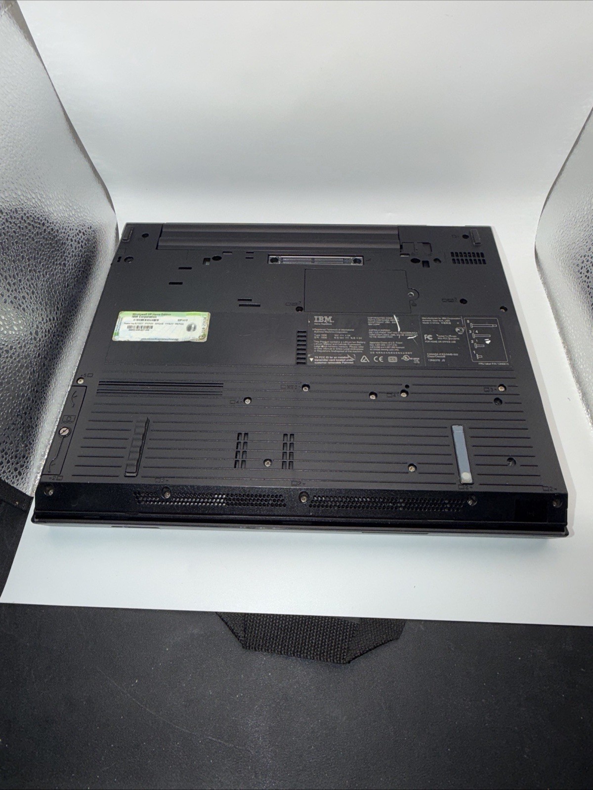 VINTAGE IBM ThinkPad R51 2883 Untested Parts Only