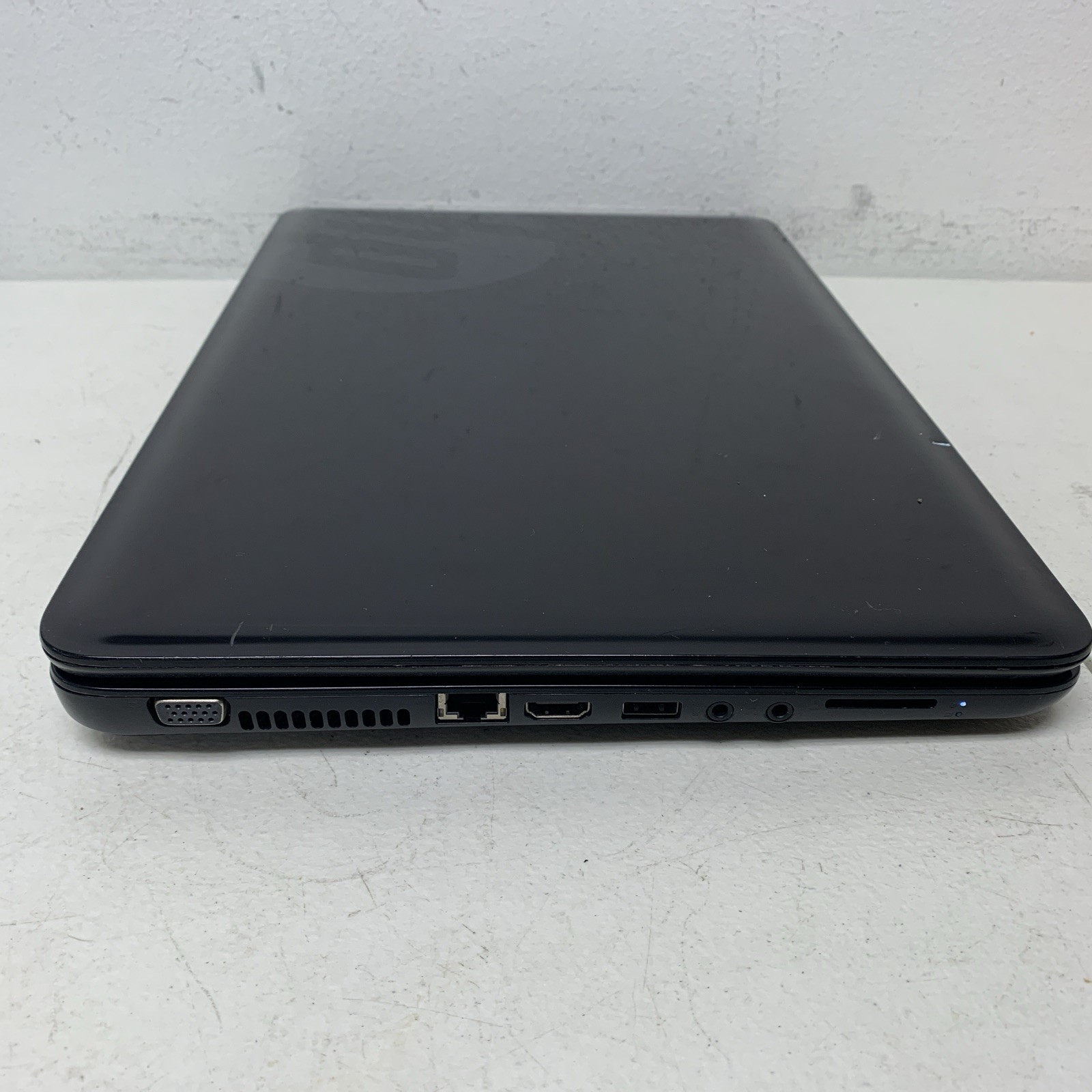 HP 2000 Notebook 15″ AMD E1-1200 1.4GHz 4GB RAM 128 SSD Wind 10 Home