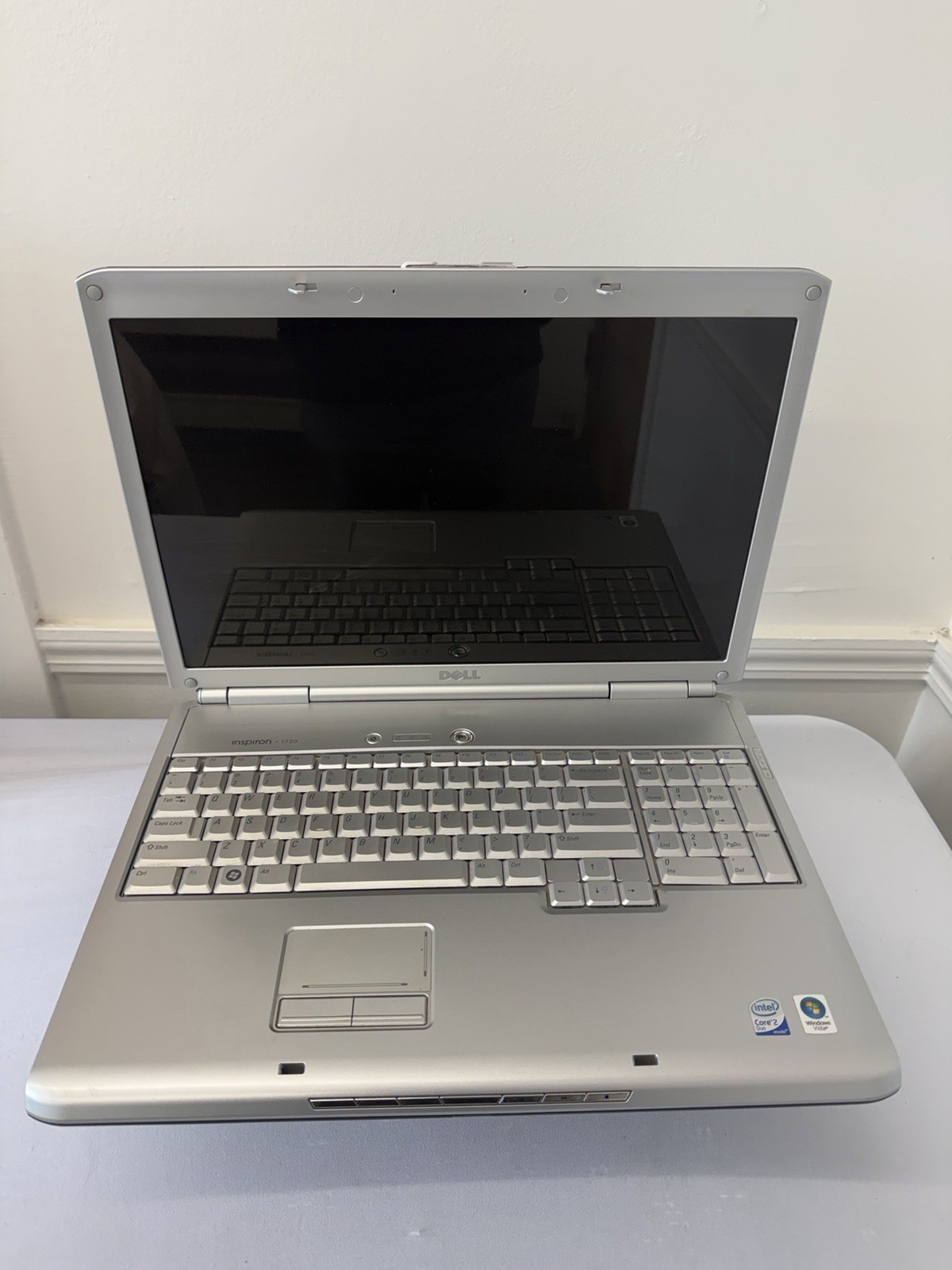 Dell Inspiron 1720 Laptop – Good Screen – Intel Duo 06FD – Read Des