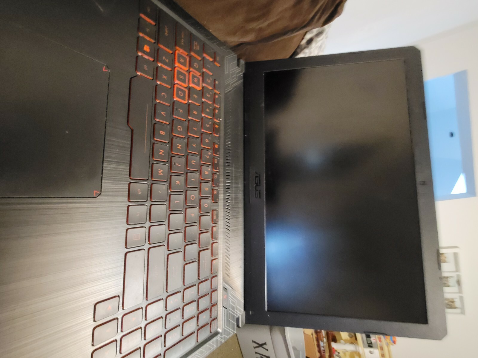 ASUS FX504 15.6″ (256GB, Intel core i7 8th Gen., 2.2 GHz, 8 GB) GAMING LAPTOP