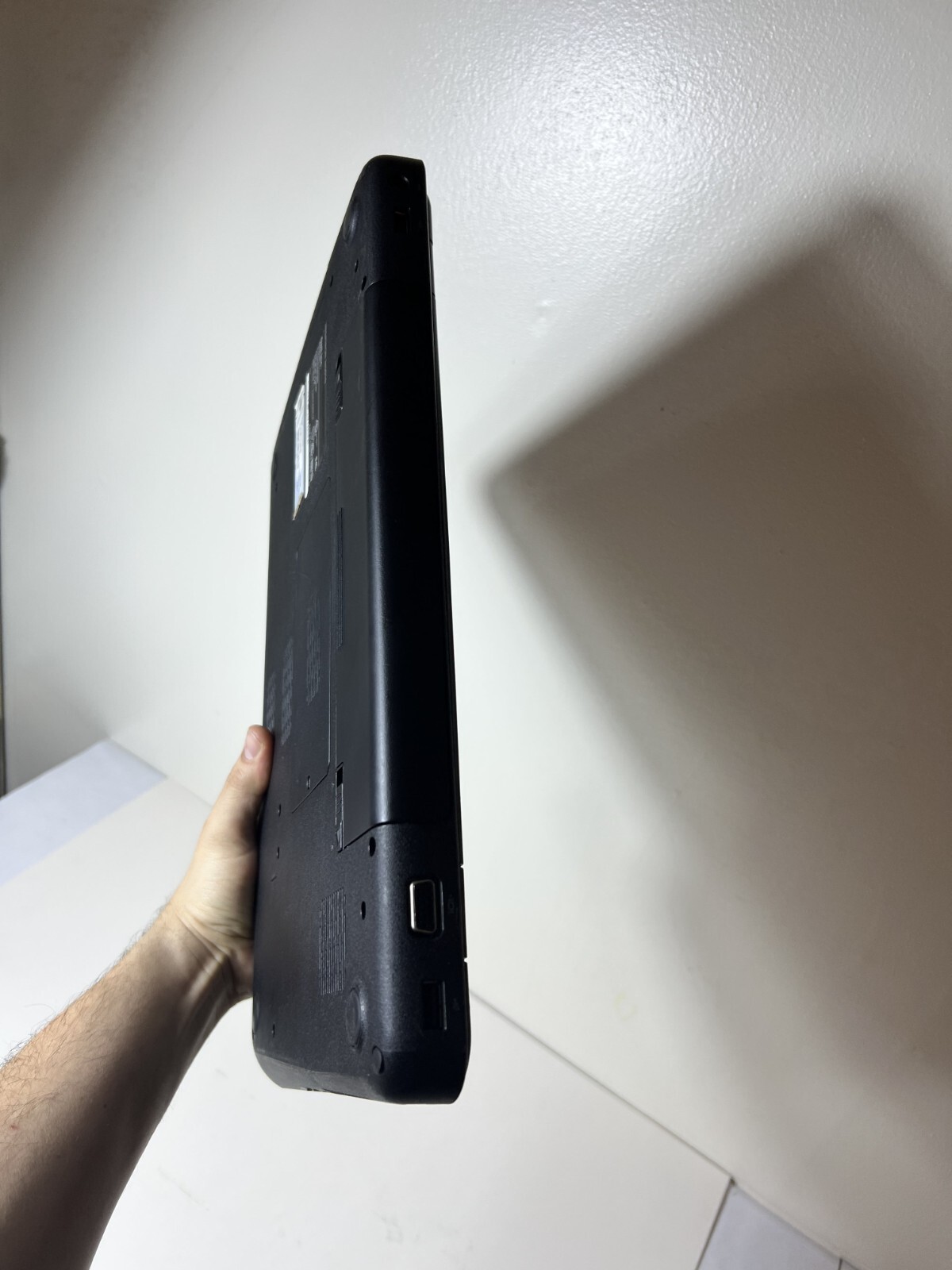 Dell Inspiron N5010 15.6″ Intel Core i3 m370 @ 2.40 GHz 2GB DDR3 128GB SSD As-Is