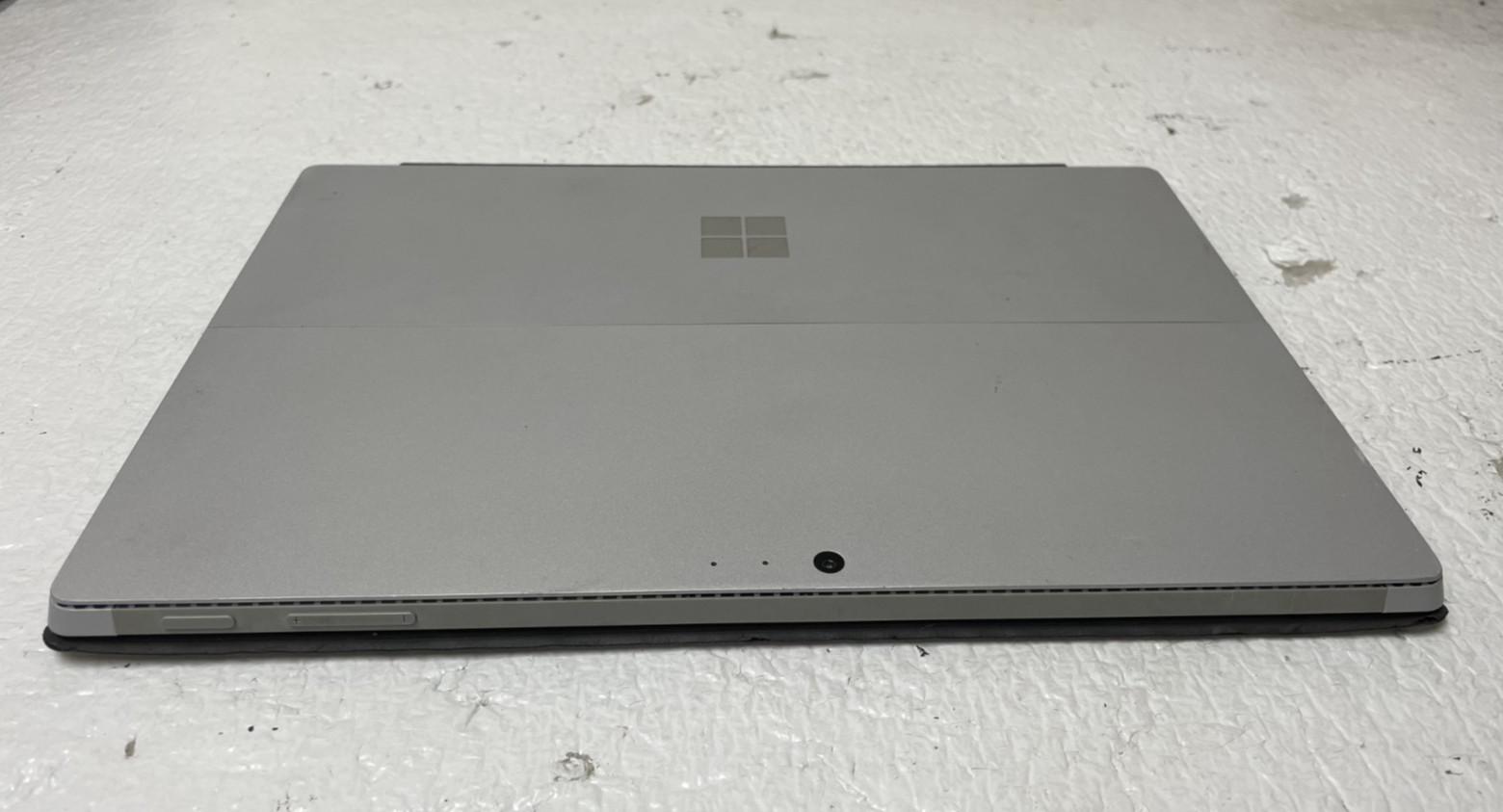 Microsoft Surface Pro 4 1724 i5 8GB RAM 256GB SSD NO OS For Parts *READ