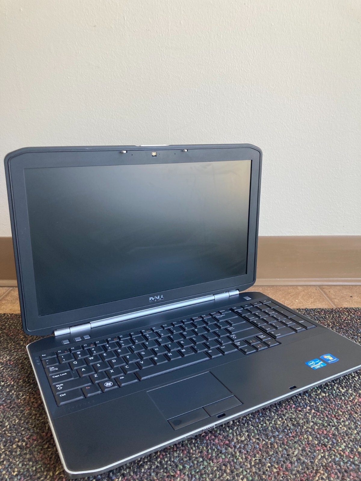 Dell Latitude E5520 15.6″ Intel Core i5-2540M 2.5GHz 8GB RAM 256GB SSD, Read