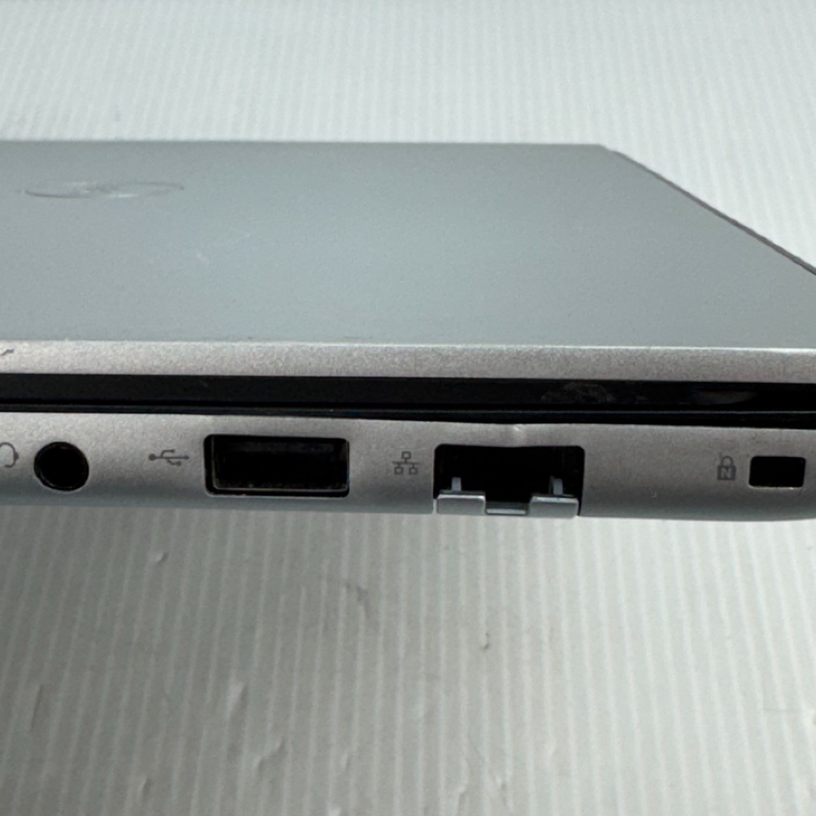 Dell Vostro 5490 i7-10510U 14″ Windows 11 Pro Laptop 128GB SSD 16GB *ROUGH SHAPE