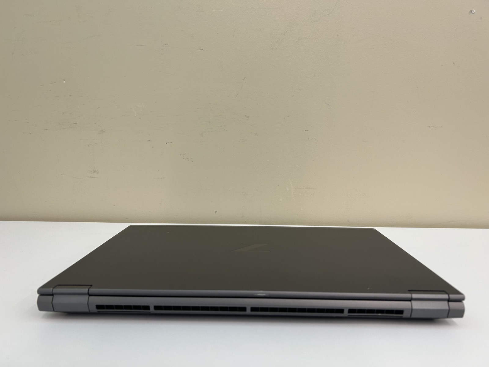 HP ZBook Fury 15 G8 15.6″ i7-11850H @ 2.50GHz 1 TB NVMe SSD 32GB RAM Win 11