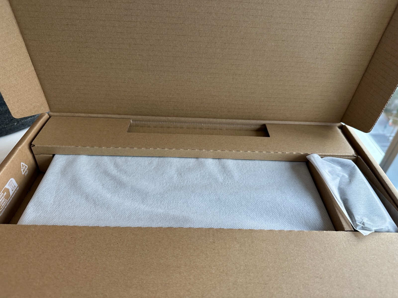 Galaxy Chromebook Go 14″, LTE, 32GB, Silver