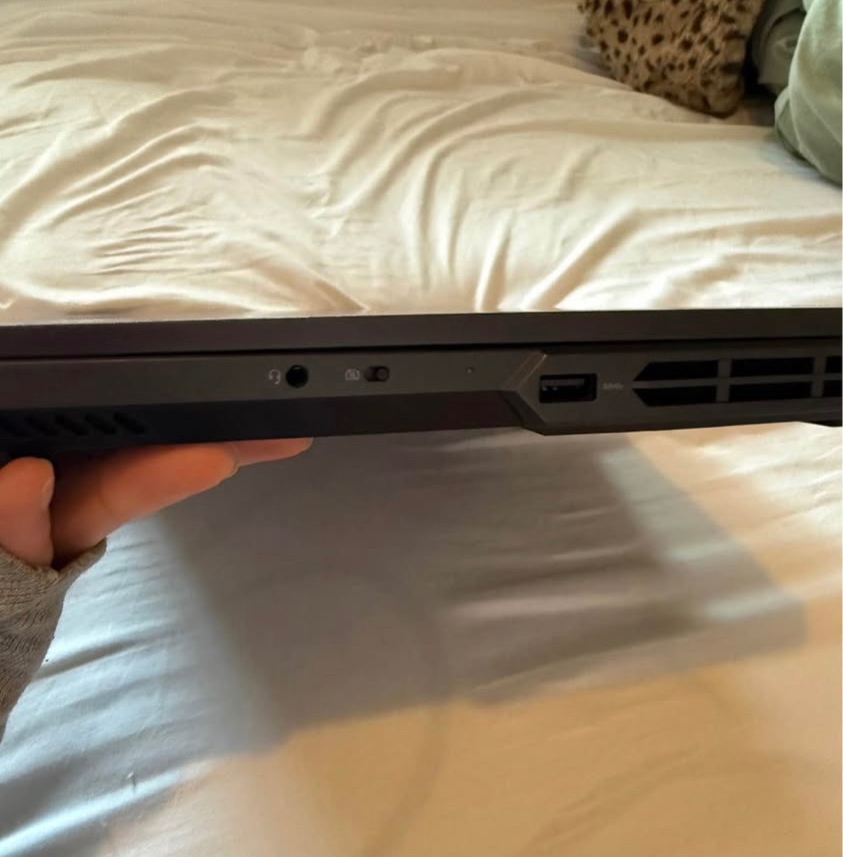 Legion Pro 5i Gen 9 Intel (16″) with RTX™ 4060 gaming computer
