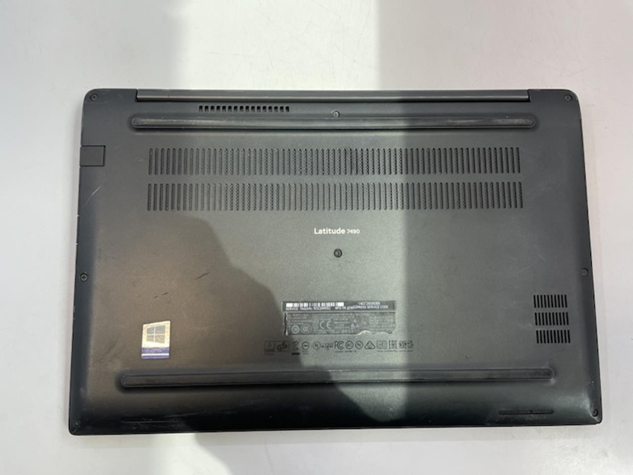 DELL LATITUDE 7490 Laptop w/ Intel Core i5-8350U 1.70 GHz + 16 GB No HD/Battery