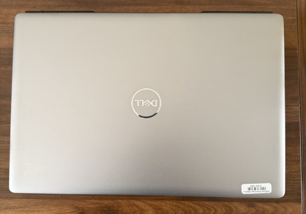 Dell Precision 7560 Intel(R) Core(TM) i9-11950H 32 GB RAM 1 TB SSD 15.6″