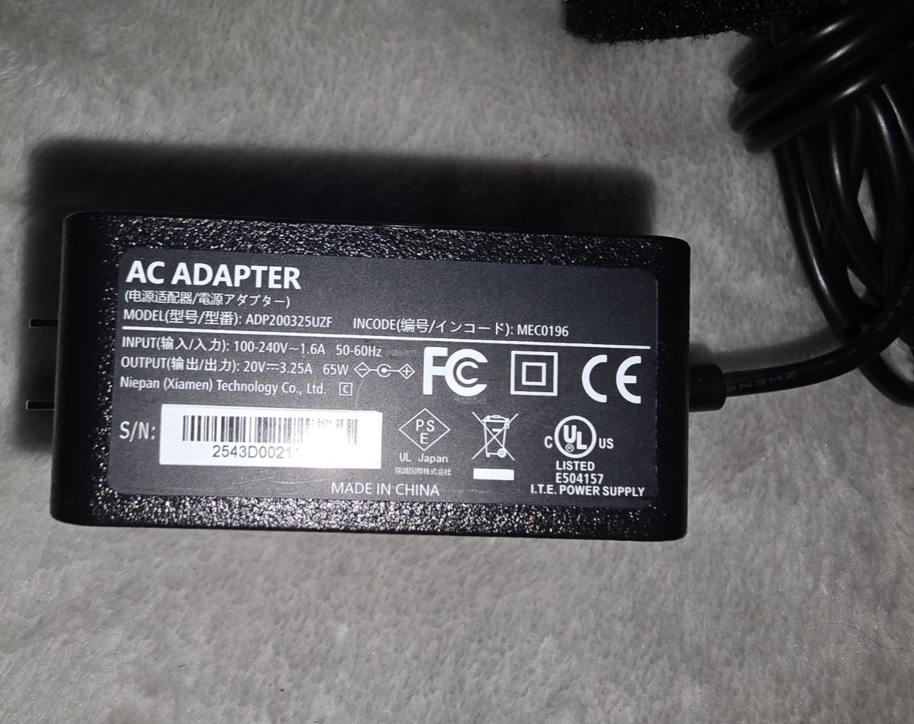 Lenova Idea Pad 320-15 /IAP Laptop Computer SILVER w/ Power Adapter Works READ