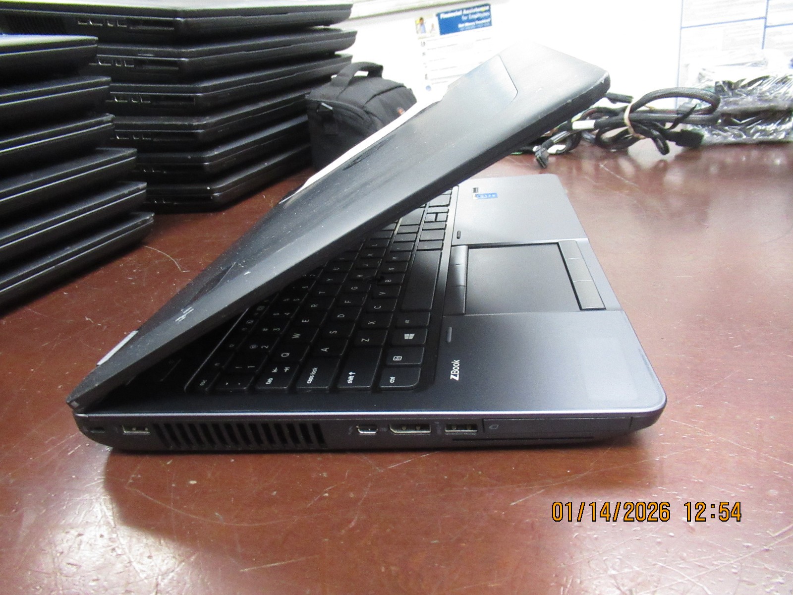HP ZBook 15 i7-4700MQ 2.40GHZ 16GB 256GB HDD Laptop w/ AC [NO OS]