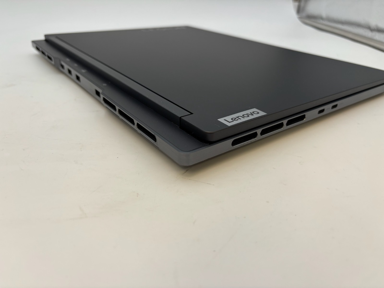 Lenovo Legion Slim 7 16ARHA7 16″ 1 TB SSD 16 GB RAM Ryzen 9 6900HX RX 6800S