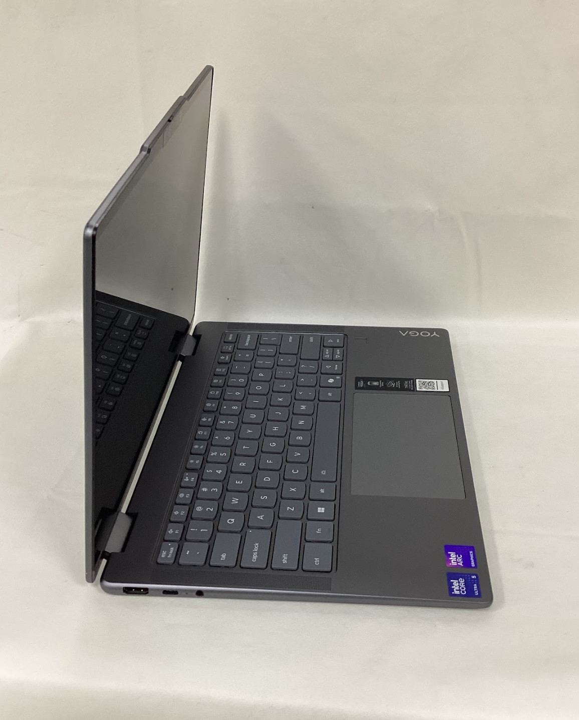 Lenovo Yoga 7i 2-in-1 Copilot+ PC,14″ 600Nits OLED Touchscreen,Ultra 5 226V,used