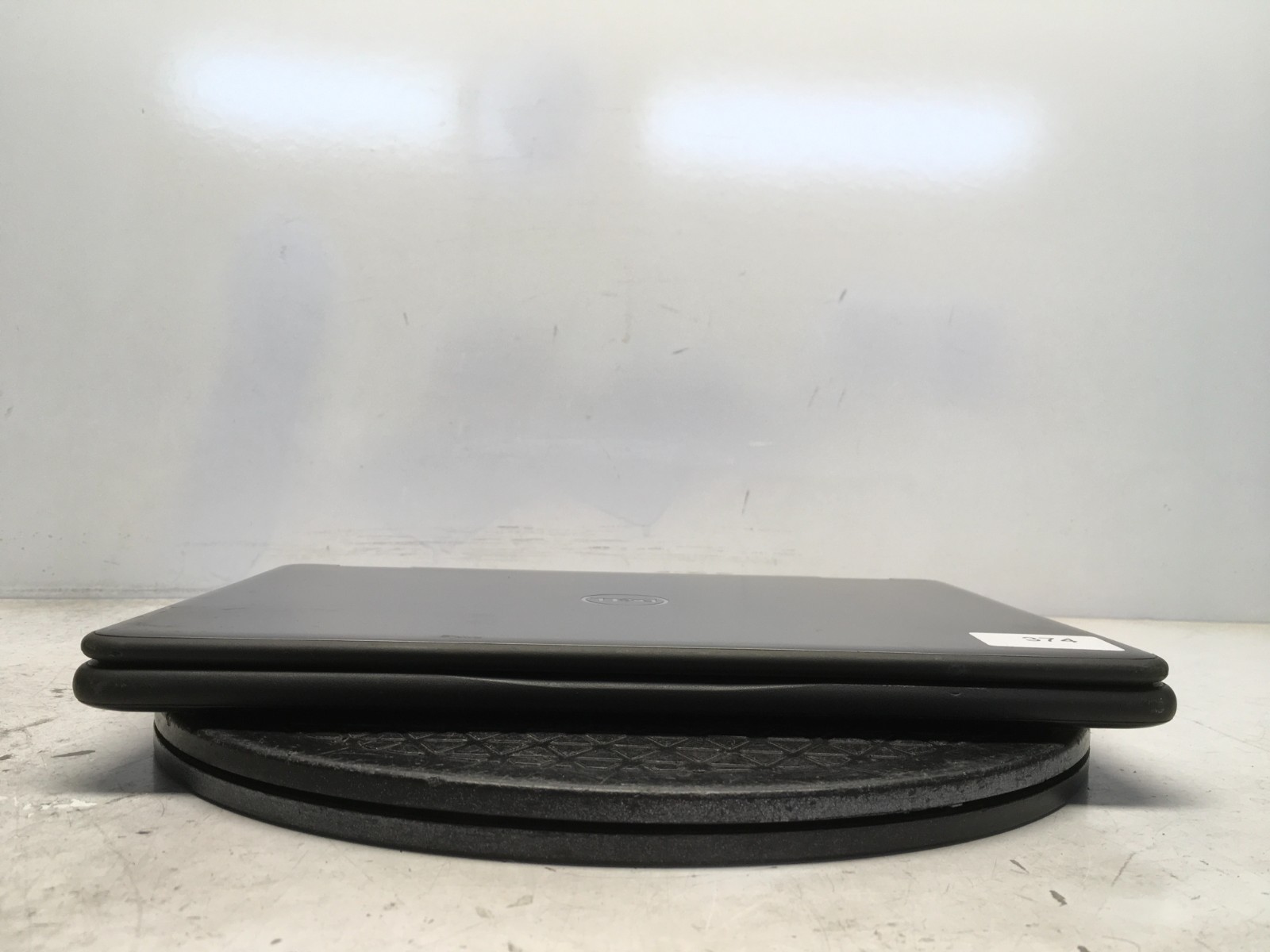 Dell Latitude 3190 2-In-1 Intel Celeron N4100 1.1GHz 4 GB NO HDD