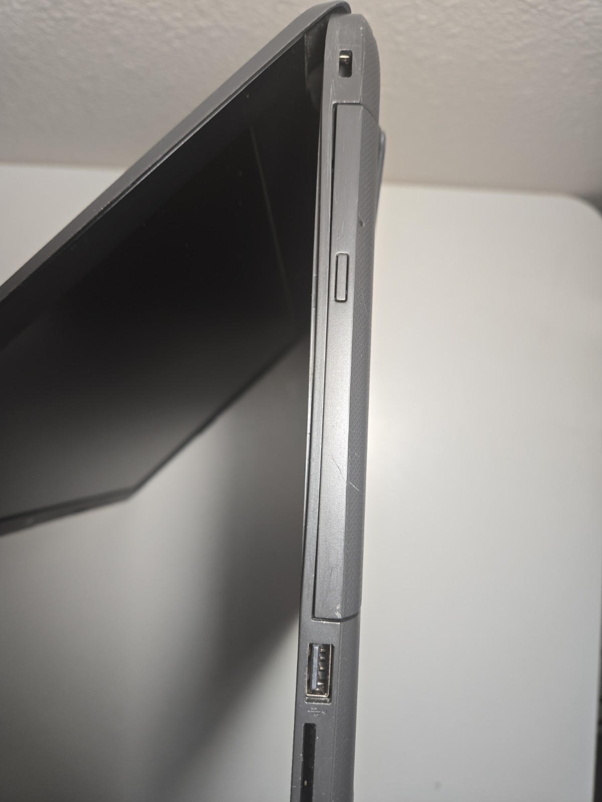 HP 15″/i5-7200u/8Gb/ssd 127Gb/Camera/../ Battery Is BAD/ NO AC #17