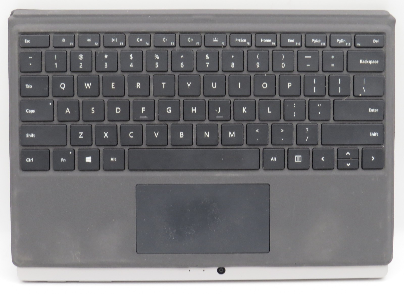 Microsoft Surface Pro 4 i5-6300U@2.4GHz 8GB RAM 12″ 256GB HD No OS/AC