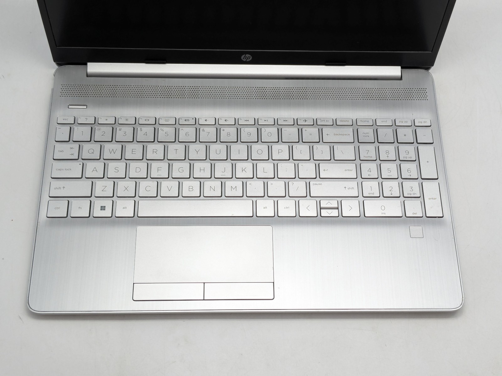 HP Laptop 15-dw3058cl 15.6″ i5-1135G7 8GB DDR4 256GB SSD Windows 11 Home