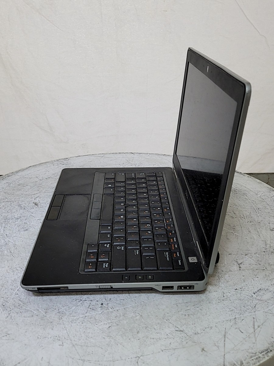 DELL LATITUDE E6330 13.3″ Laptop I5-3380M 8GB SEE NOTES