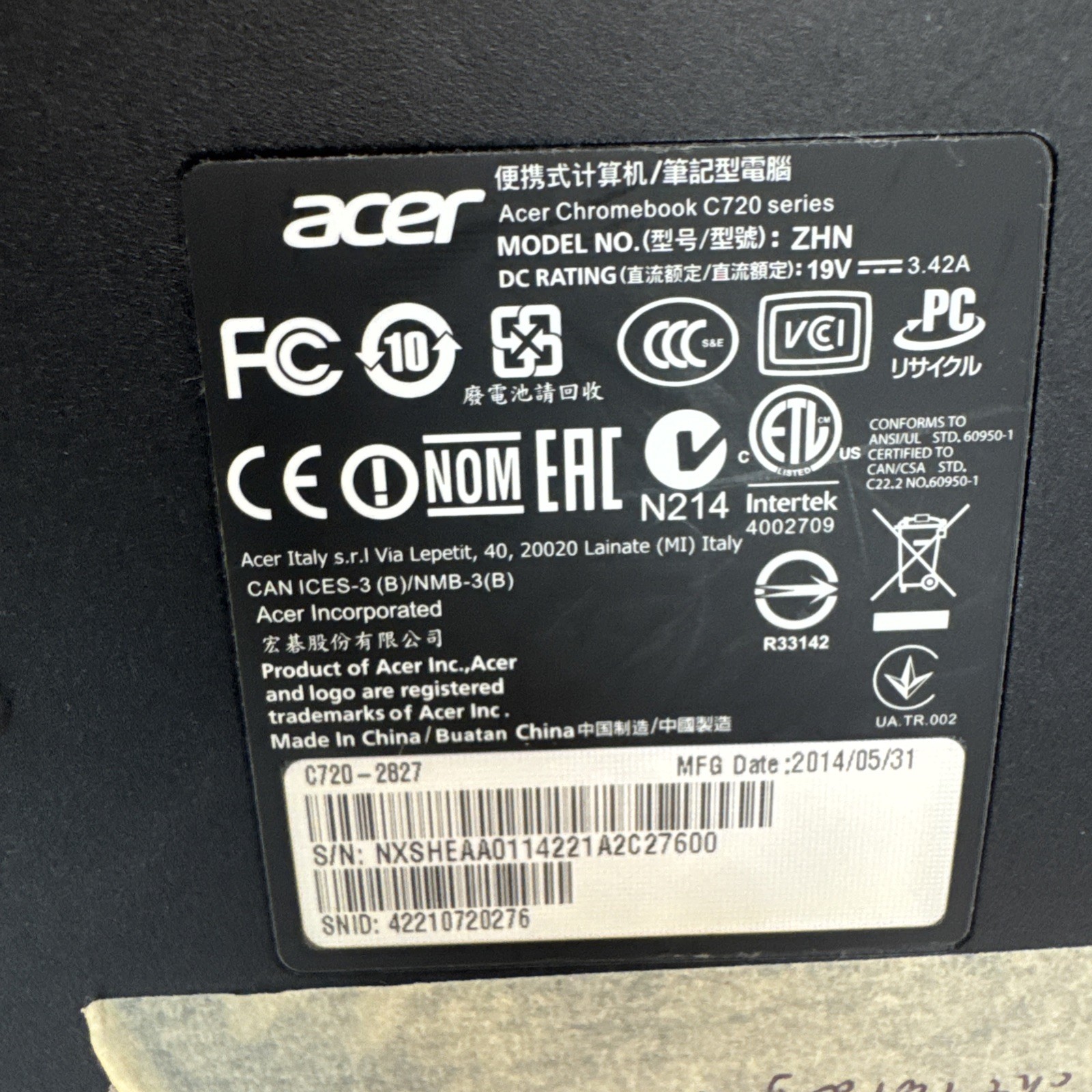 Acer Chromebook C720 loaded with Linux Mint Condition W/ Charger